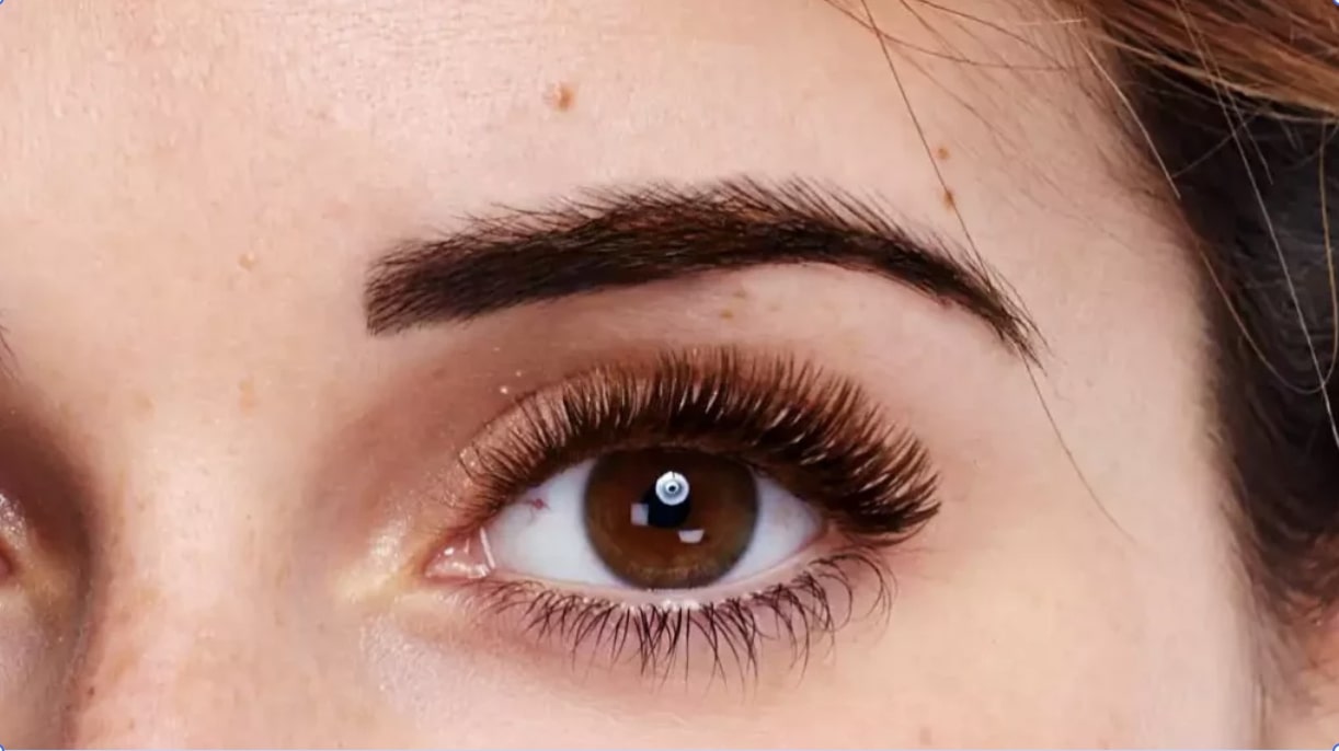 transform-your-look-with-5-individual-eyelash-extensions-trends-9